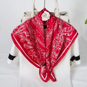 Foulard Bandana En Soie Satin À Motif Paisley Rouge A Fleur
